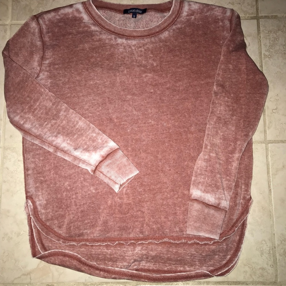 OCEAN DRIVE CREW NECK!!